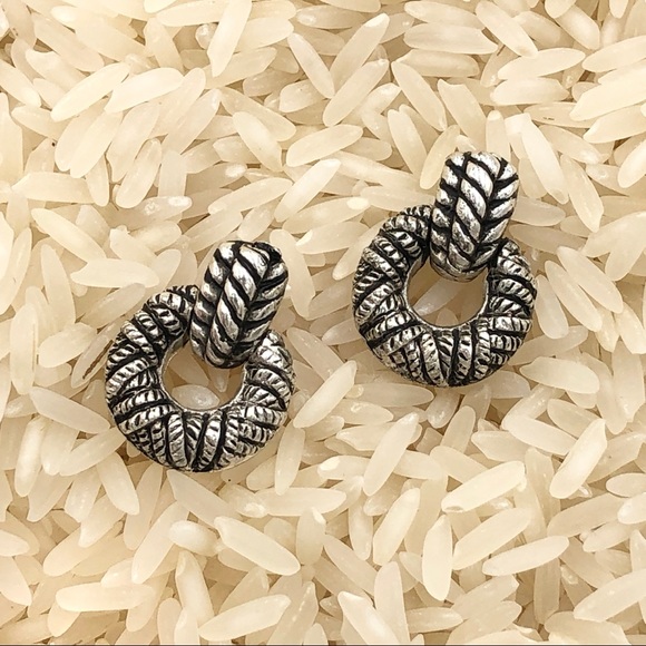 🍀 Mini Door Knocker Rope Look Earrings - Picture 1 of 3